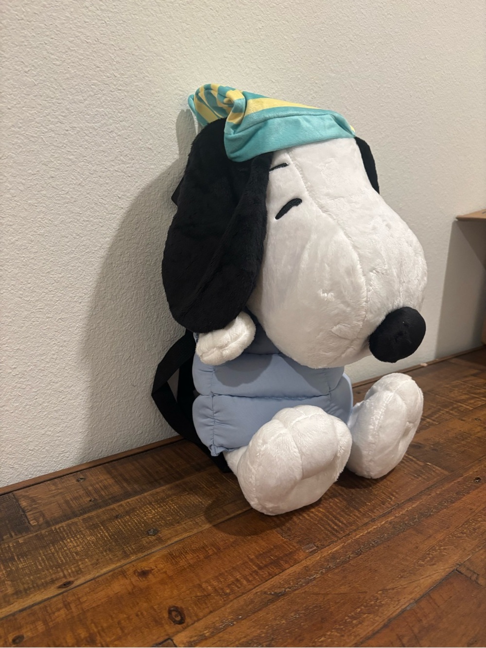 Peanuts Snoopy Plush Backpack-Hot Topic - Picture 2 of 15